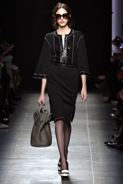 Look 15